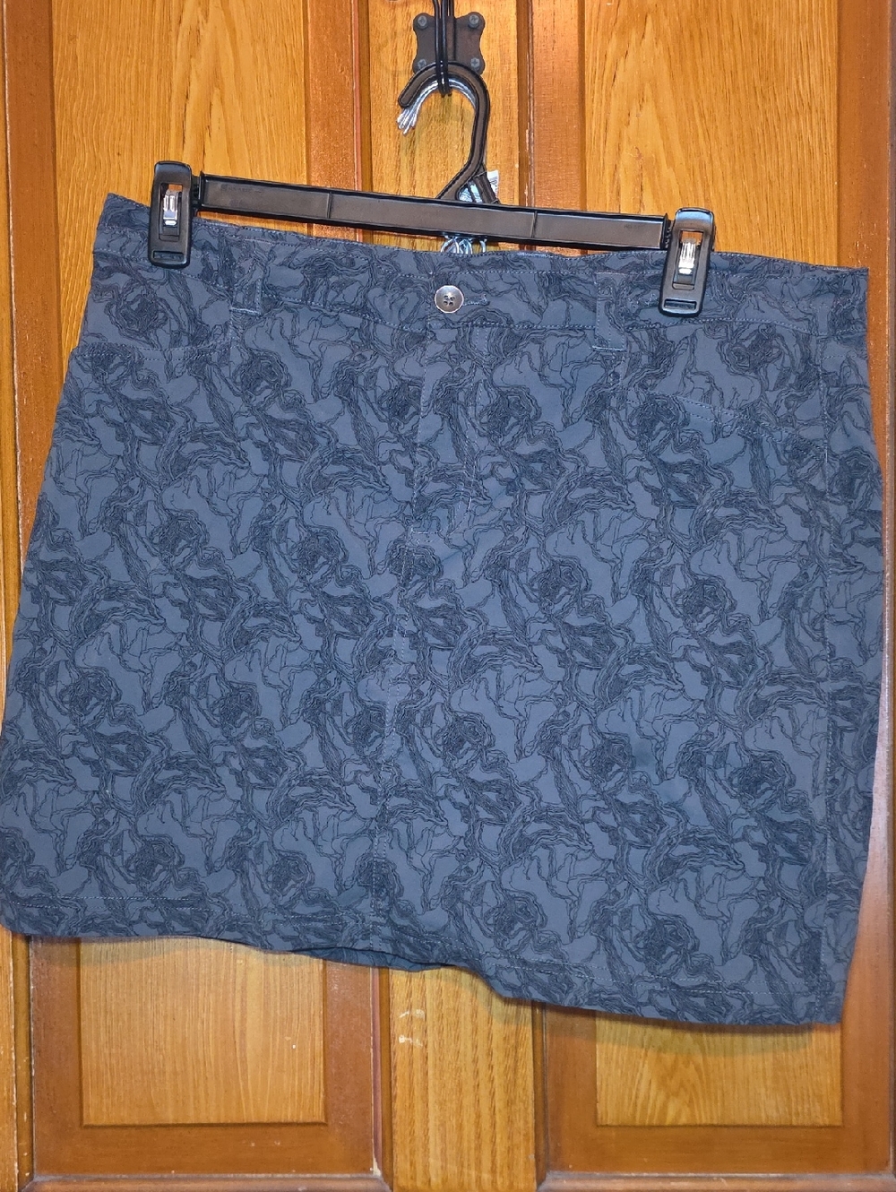 Eddie Bauer Black Floral Jacquard Skort